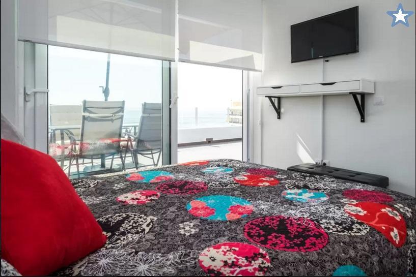 Beachfront Bungalow Apartment Torremolinos Room photo